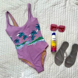 Old Navy swimsuit for Women - Palm Tree Size S